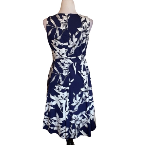 Taylor Dress - Picture 2 of 2